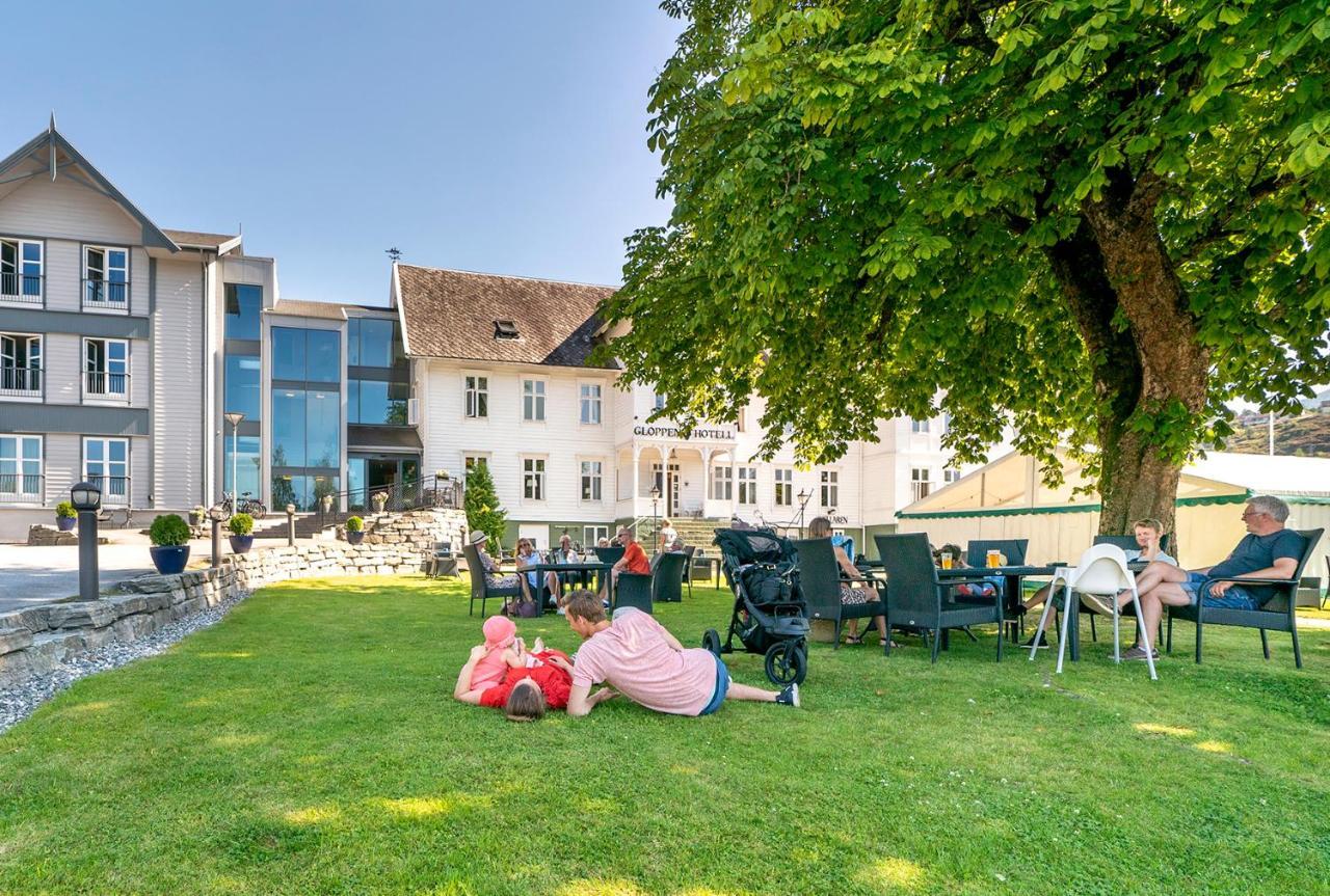 Gloppen Hotell - By Classic Norway Hotels Sandane Eksteriør billede